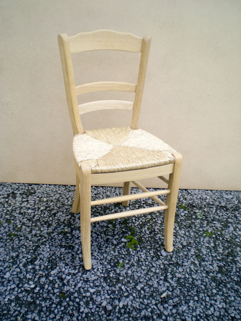 chaise en chêne blanc européen classique